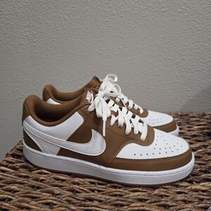 Nike Women's White and Tan Sneakers